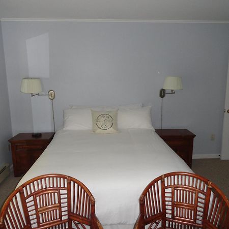 The Bond 1786 Inn (Adults Only) Warrensburg Kamer foto