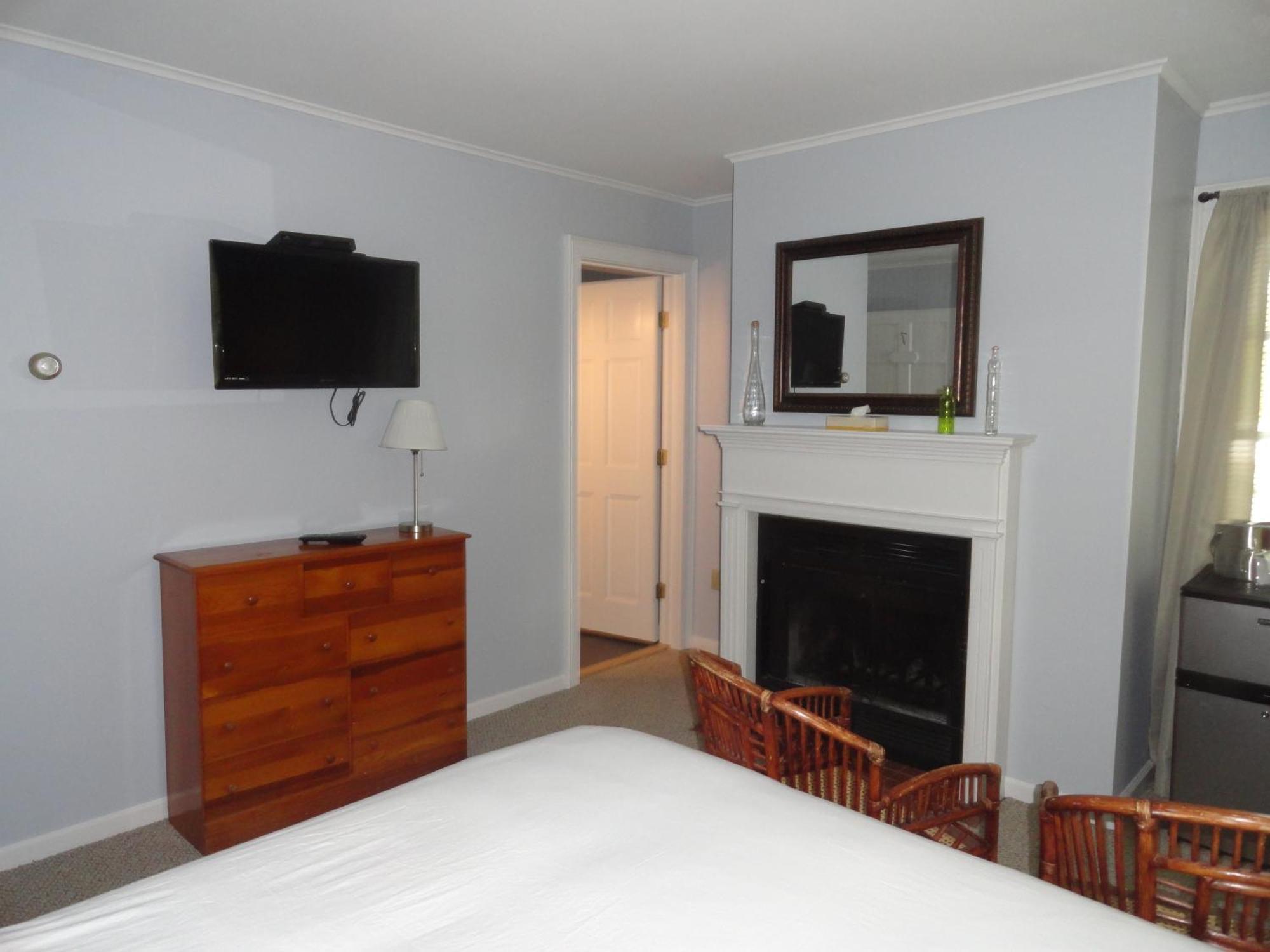 The Bond 1786 Inn (Adults Only) Warrensburg Kamer foto