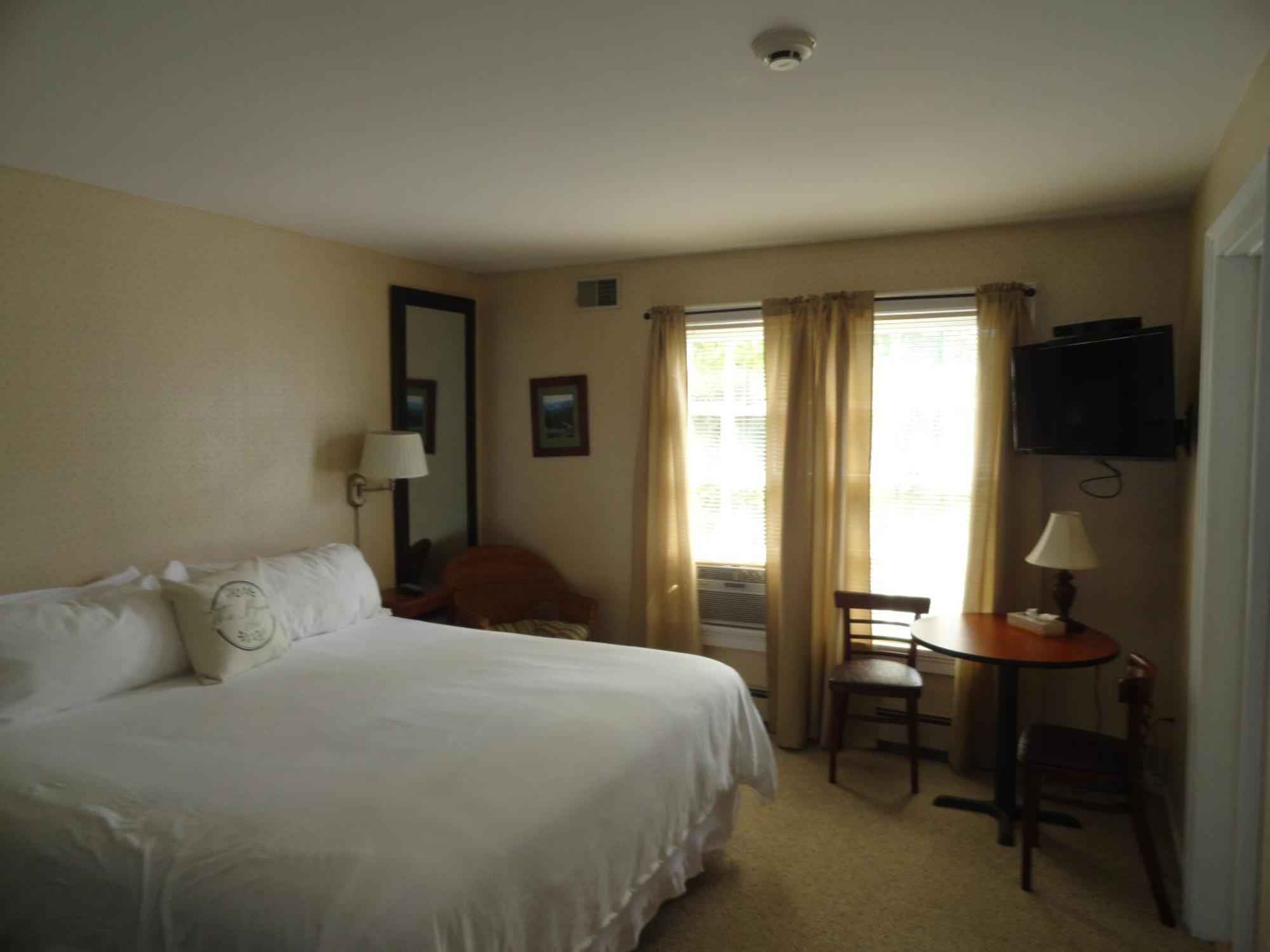 The Bond 1786 Inn (Adults Only) Warrensburg Kamer foto