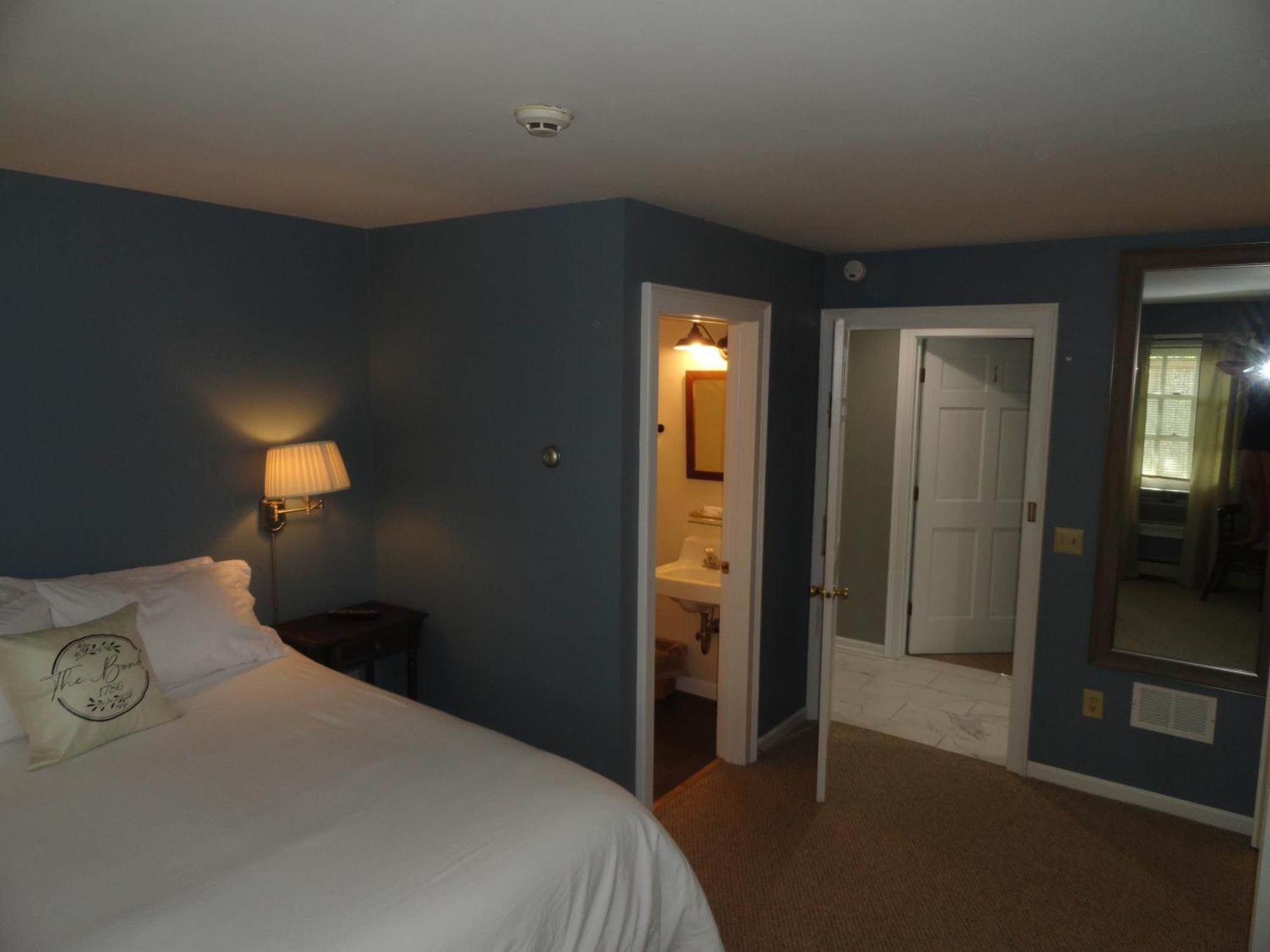 The Bond 1786 Inn (Adults Only) Warrensburg Kamer foto